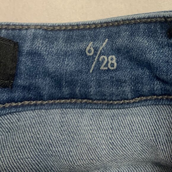 Liverpool the crop boyfriend distressed jeans size 6/28. - Picture 5 of 12